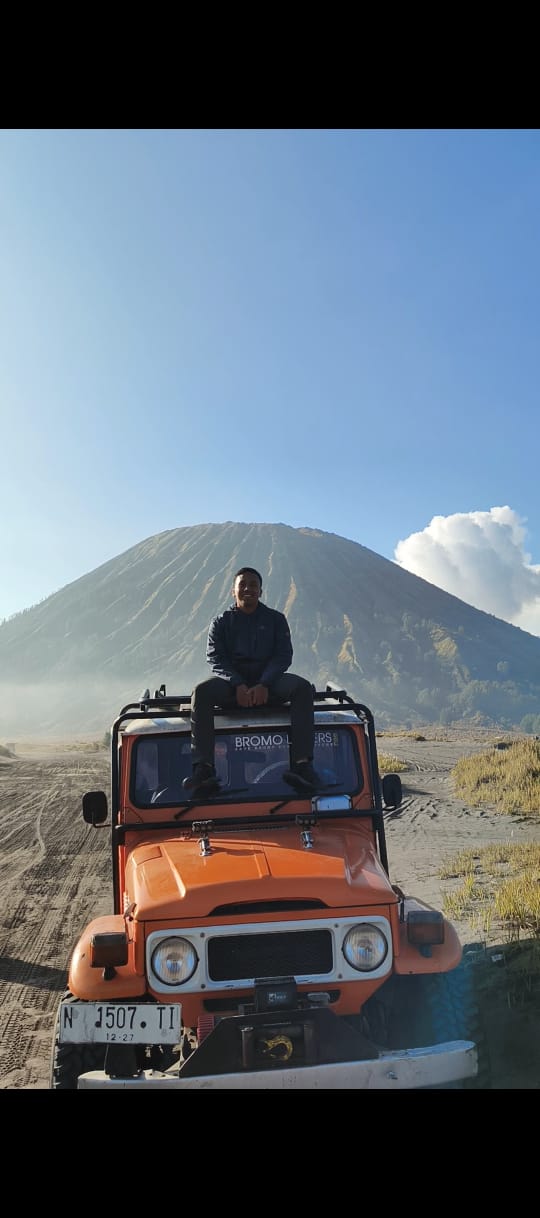 Muhammad Zulfan Anggadhiputra - Professional Full Stack Developer from Bandung, Indonesia, specializing in modern web technologies including React, Node.js, and cloud solutions